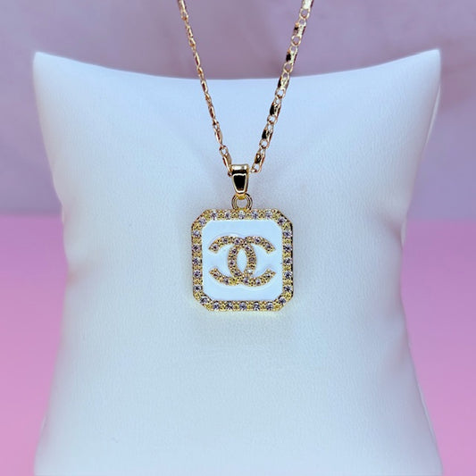 paris cc necklace