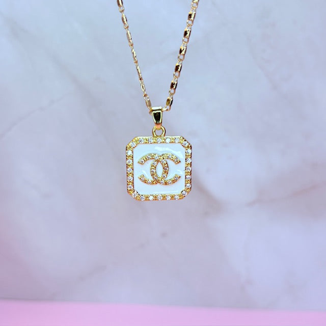 paris cc necklace