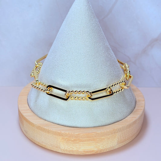 salem paperclip bracelet