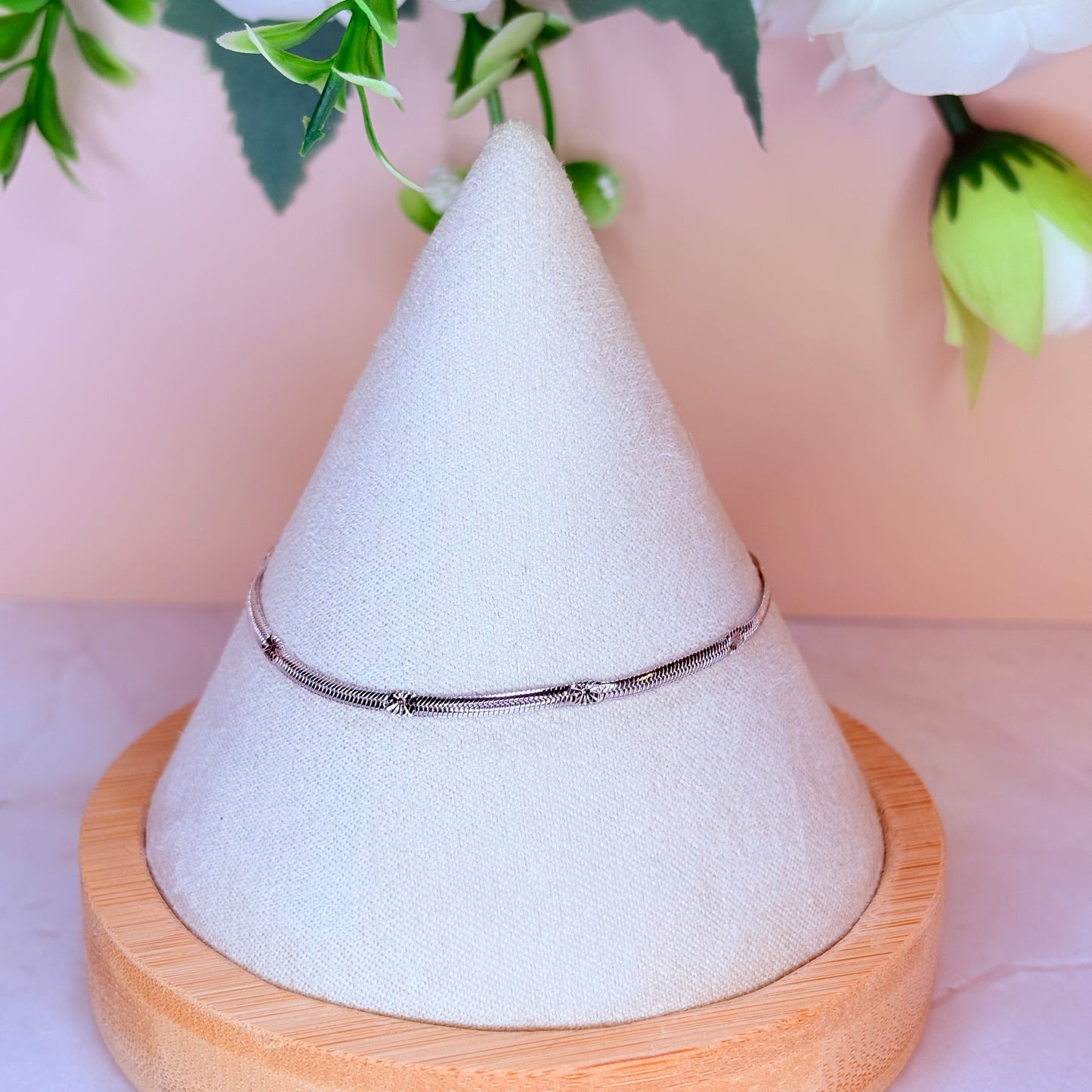 silver dainty bracelet