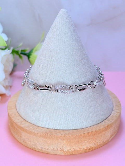 silver link bracelet