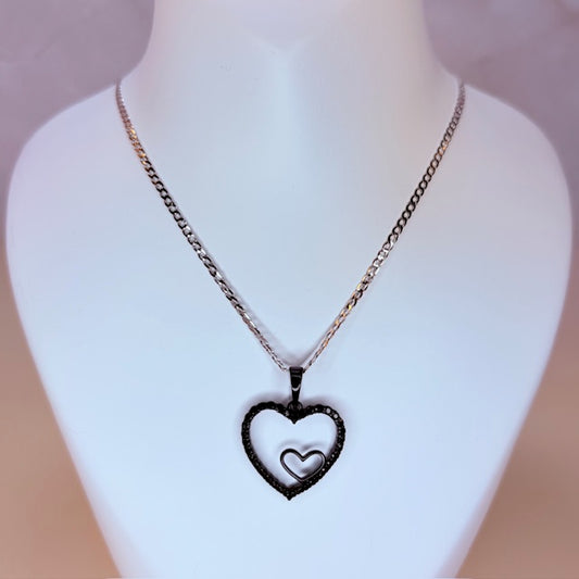 silver noir heart necklace