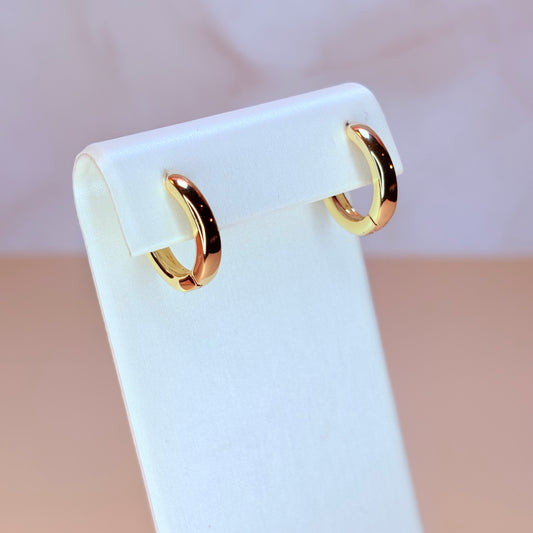 simple gold mini hoop earrings