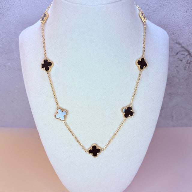 trebol necklace in acero inoxidable