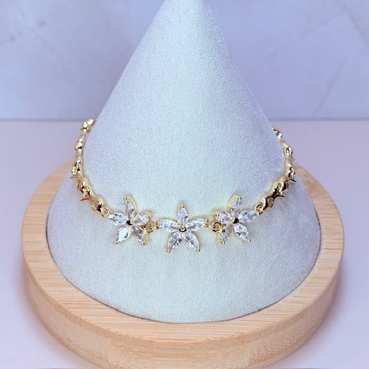 triple bloom bracelet